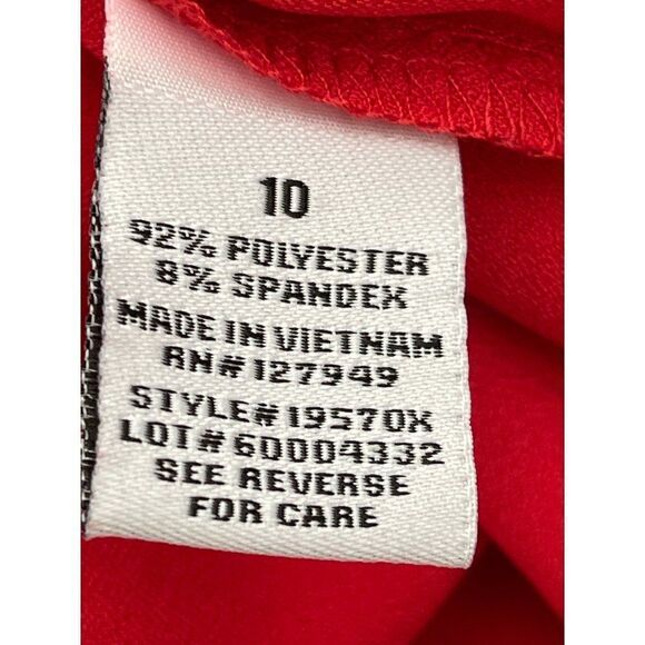 Emma & Michele Sleeveless Red Belted Jumpsuit Size 10 - Picture 11 of 12